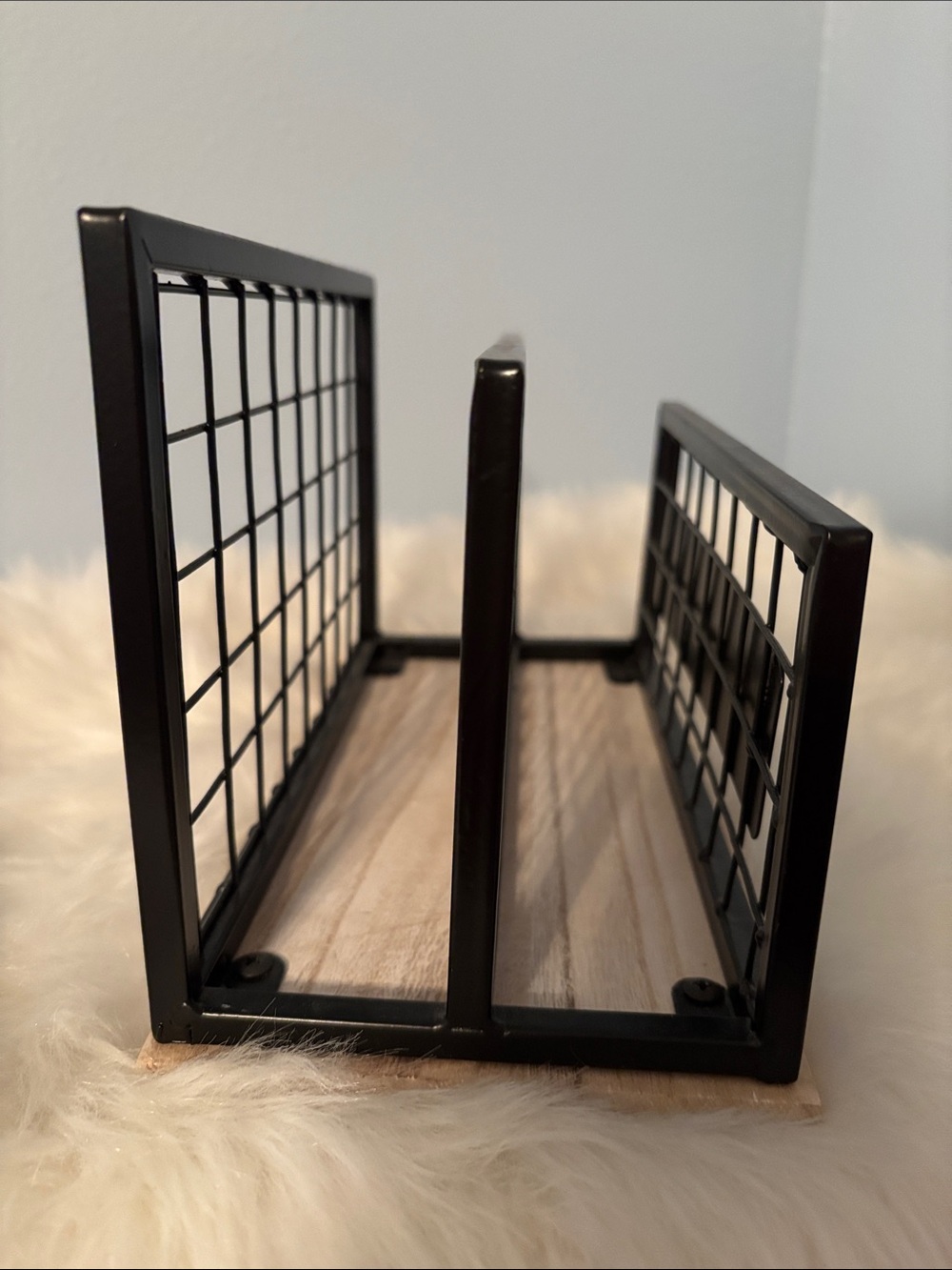Rae Dunn Black Wire Desk Organizer with "Make Today Great." Plaque - Picture 2 of 7